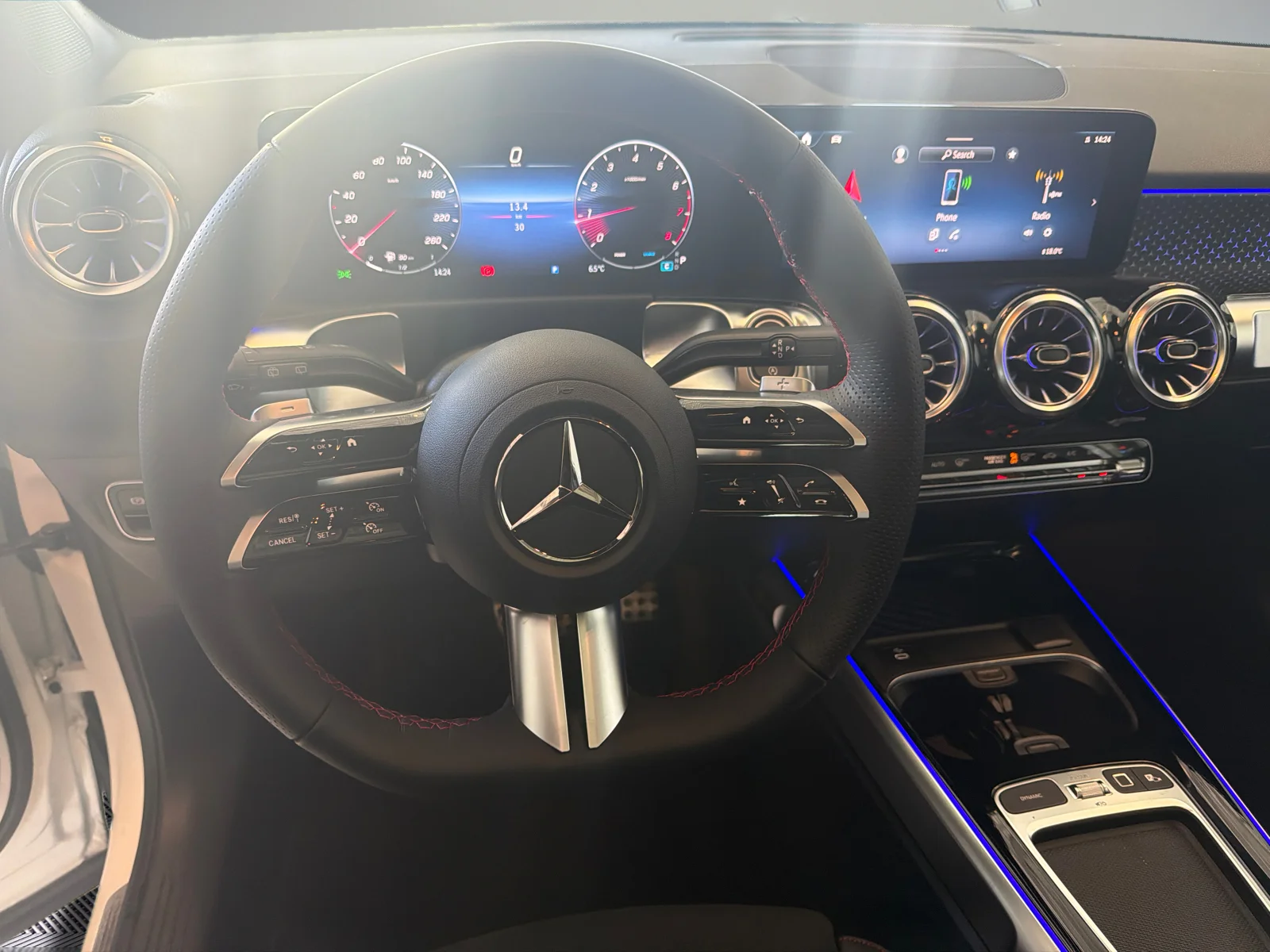 New 2026 White Mercedes-Benz Glb 250 4matic Suv image 29