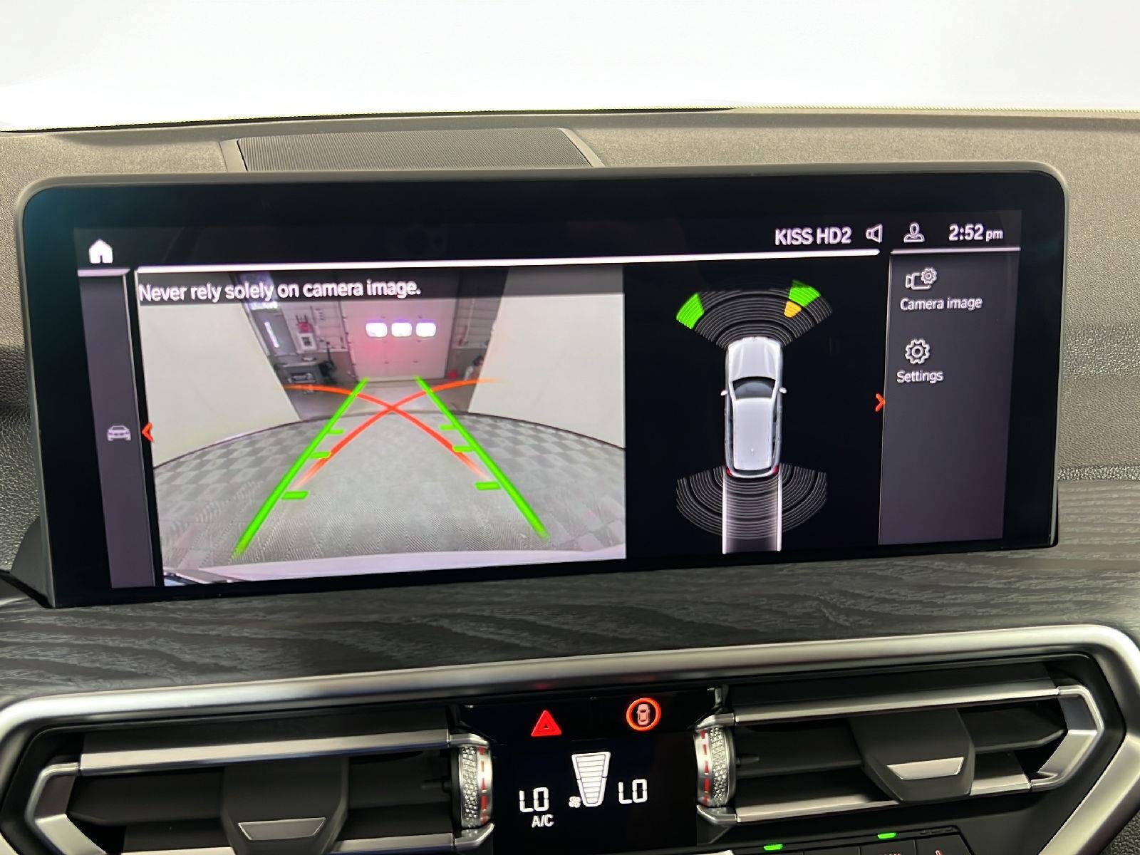 Used 2022 Mineral White Metallic BMW xDrive30i image 10