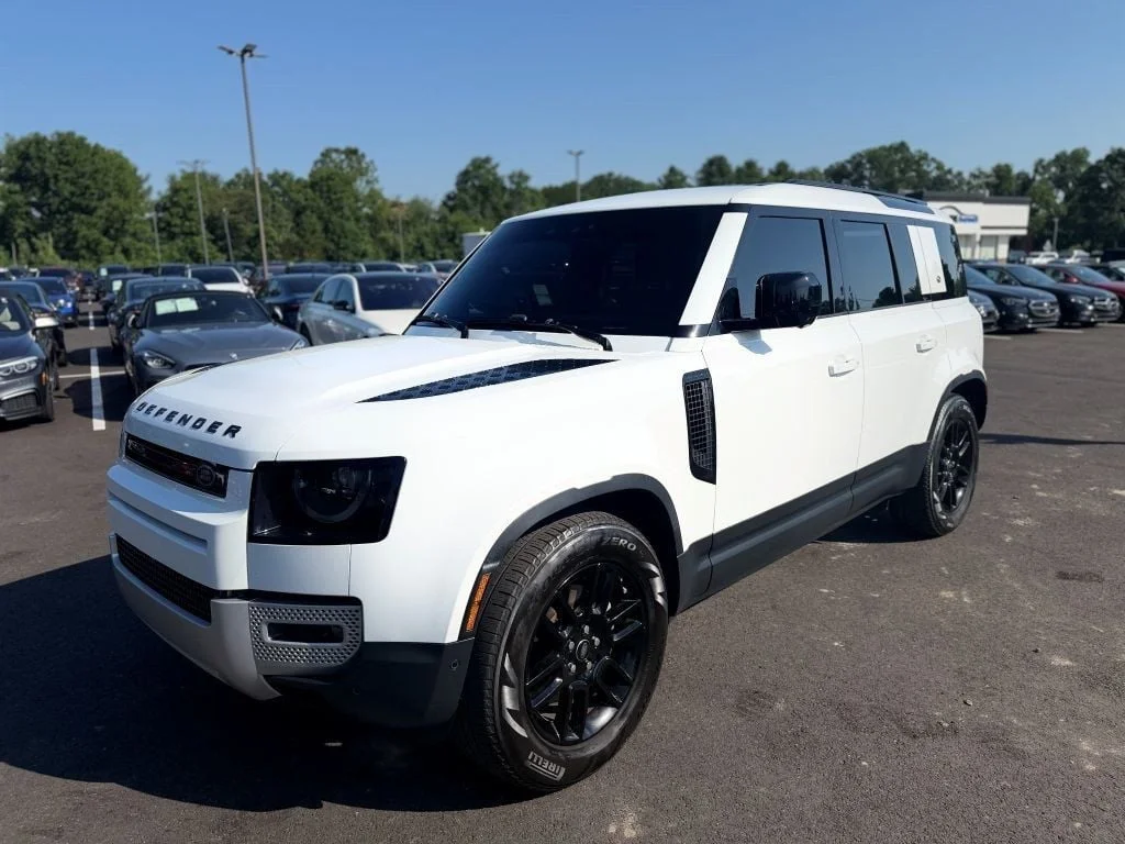 Used 2024 Fuji White Land Rover 110 P300 S w/ Air Suspension, Black Exterior Pkg & Tow Hitch image 8