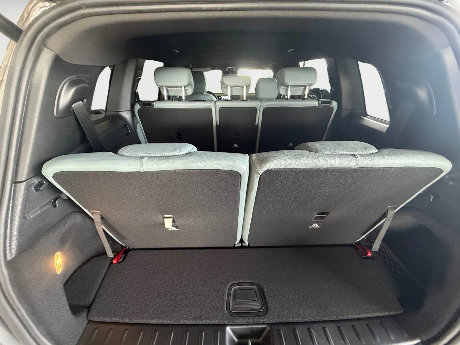 New 2026 Gray Mercedes-Benz GLB 250 image 19