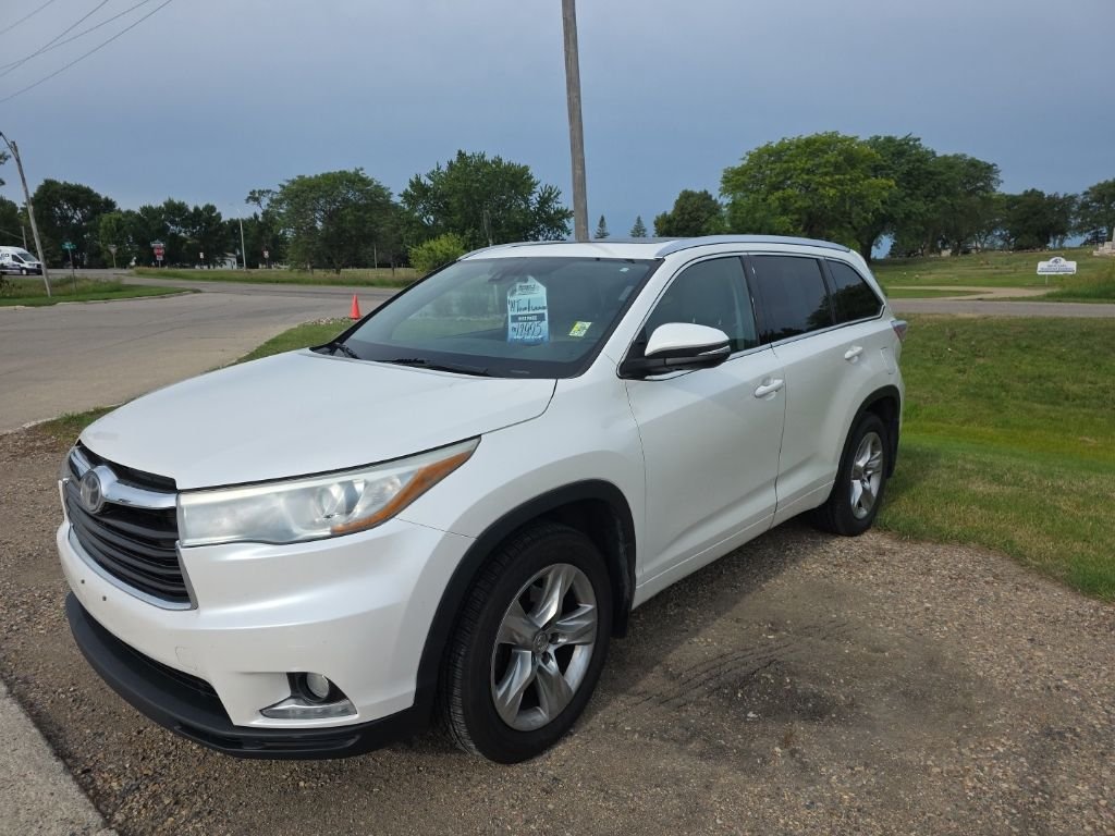 Used 2014 White Toyota Limited Platinum V6 image 4
