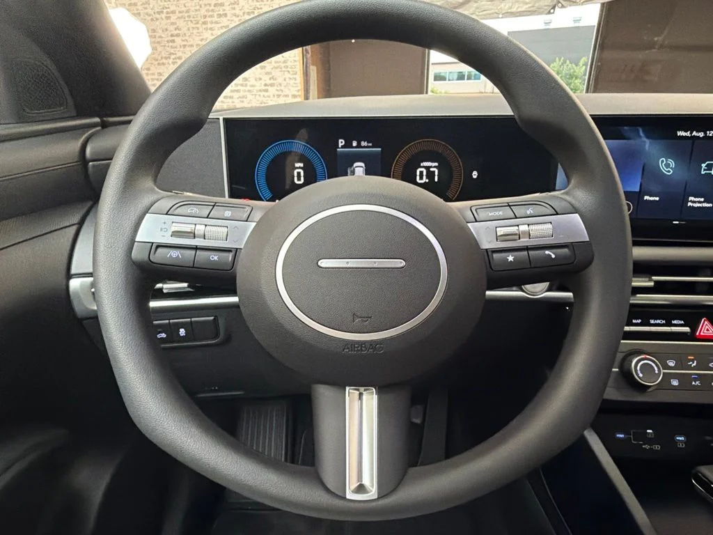 New 2027 Phantom Black Hyundai SE image 15