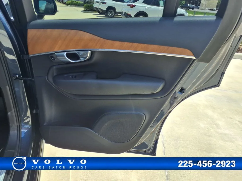Certified Used 2024 Blue Volvo B5 Plus image 20