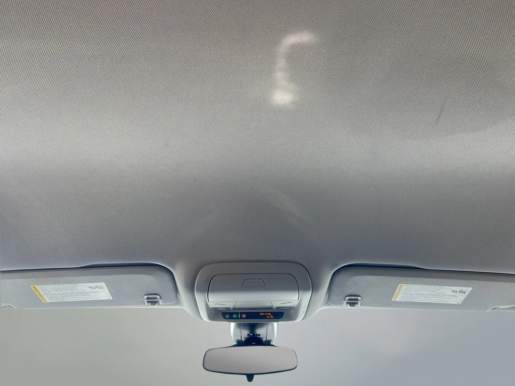 Used 2023 White Chevrolet LT image 19
