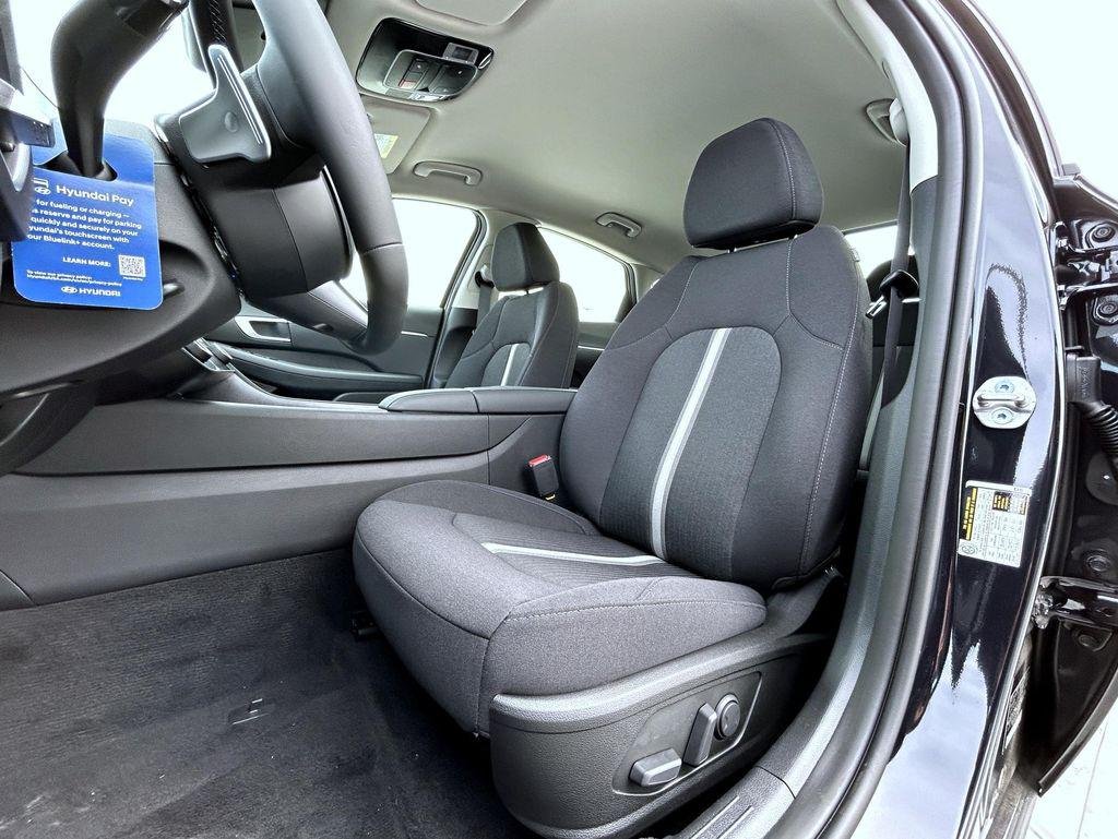 New 2026 Blue Hyundai SEL Sport image 10