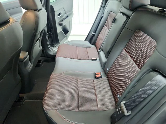 New 2026 Gray Nissan SR image 31