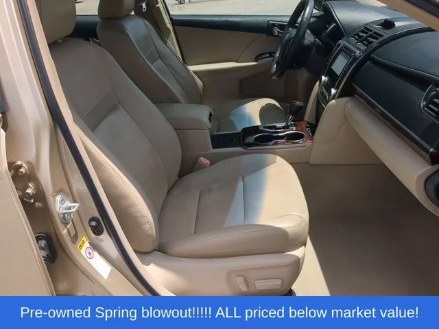 Used 2012 Beige Toyota XLE image 46