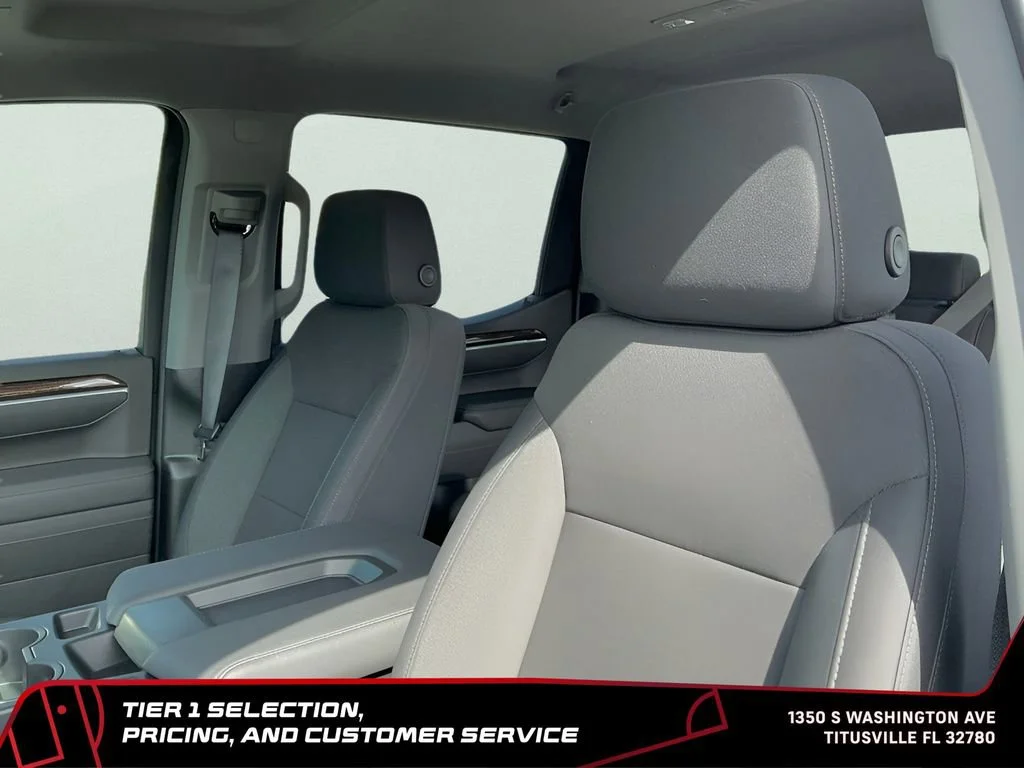 New 2026 Sterling Metallic GMC Elevation image 19