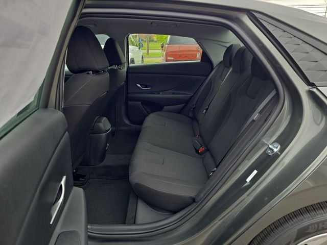Used 2025 Gray Hyundai SE image 21