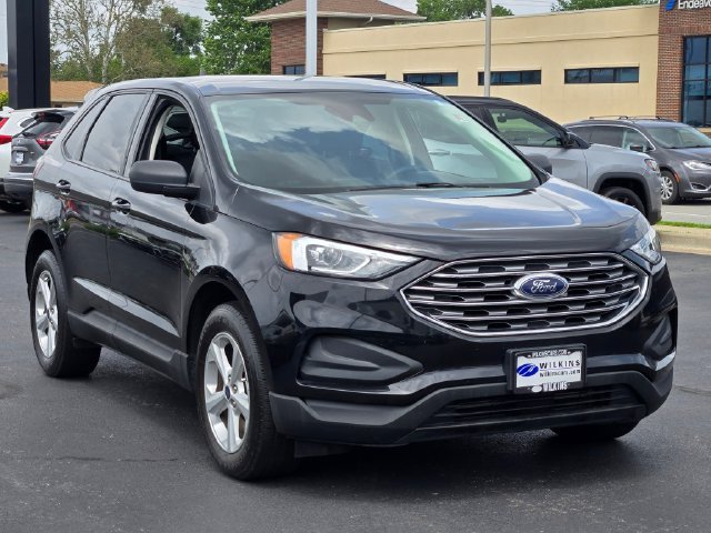 Used 2021 Black Ford SE image 4
