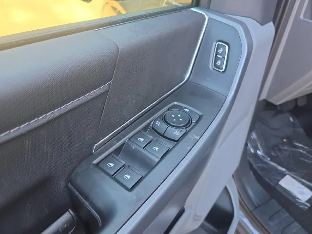 New 2026 Carbonized Gray Metallic Ford XLT image 12