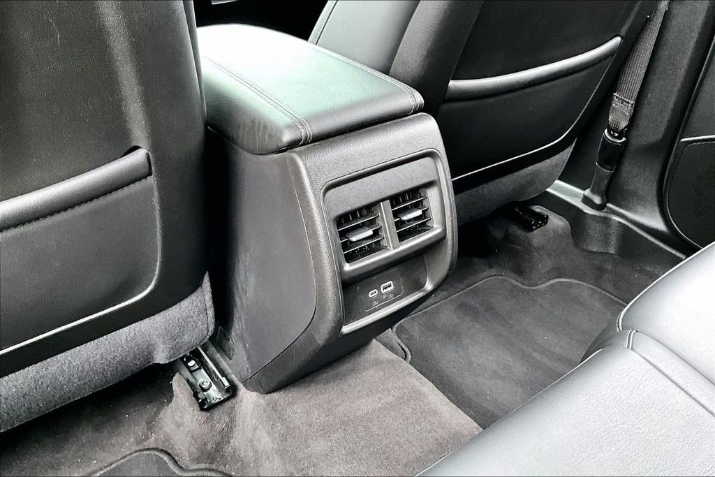 Used 2025 Silver Cadillac Premium Luxury image 25