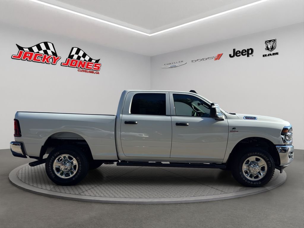 New 2026 Bright White Clear-Coat Exterior Paint RAM Tradesman image 12