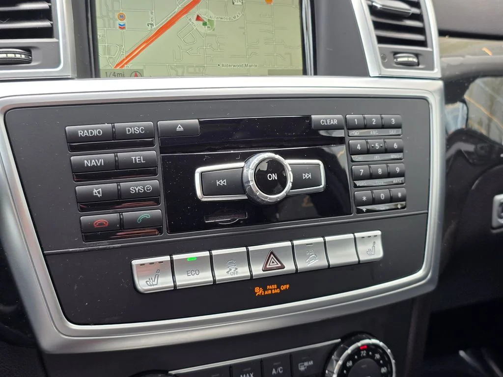Used 2015  Mercedes-Benz ML 250 image 27