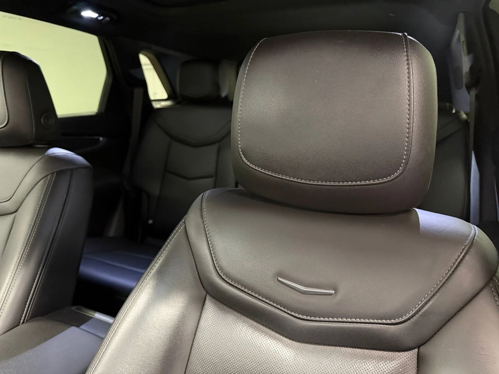Used 2022 White Cadillac Premium Luxury image 23