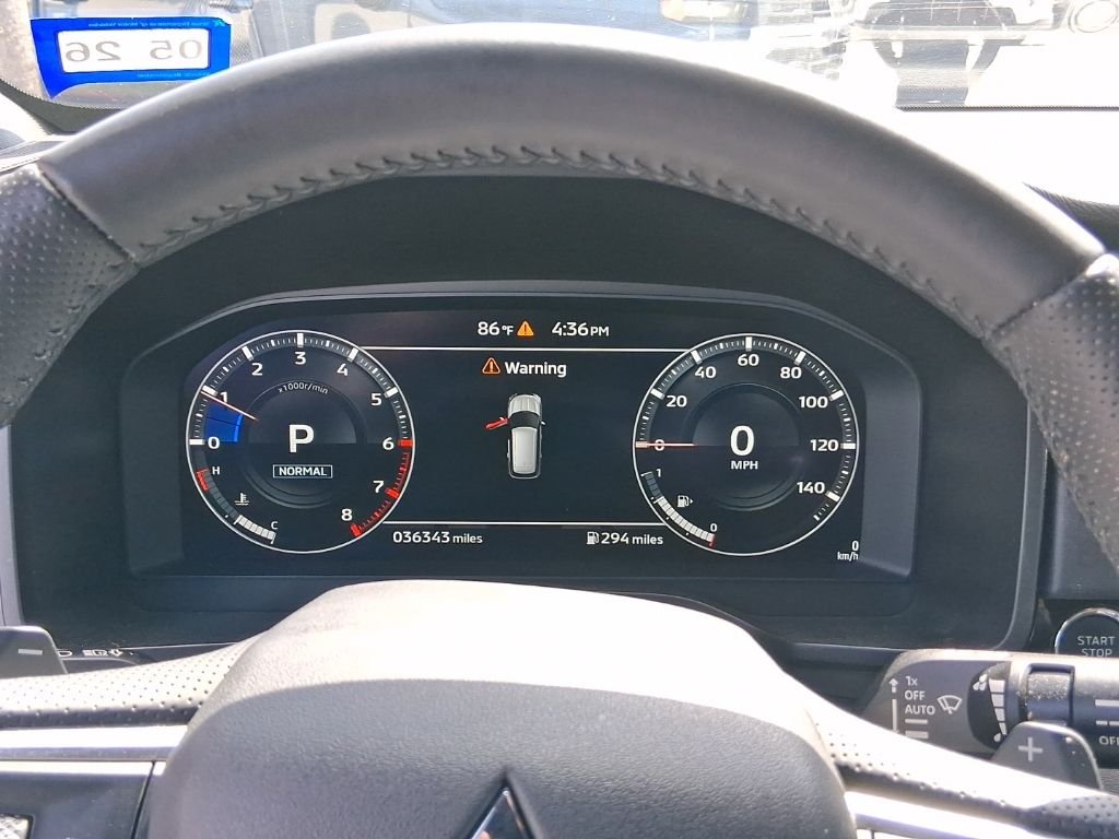 Used 2024  Mitsubishi SE image 8