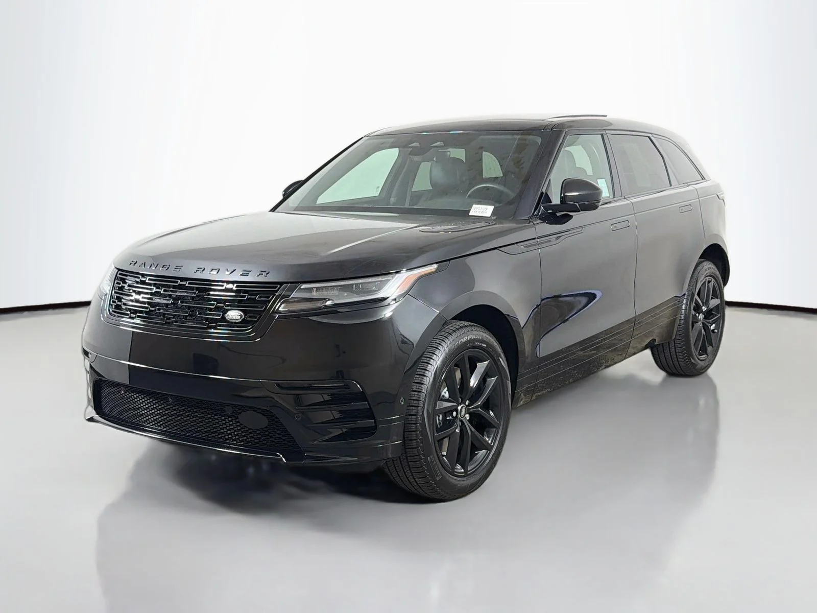 Certified Pre-Owned 2026 Land Rover Range Rover Velar Dynamic SE AWD 4D Sport Utility