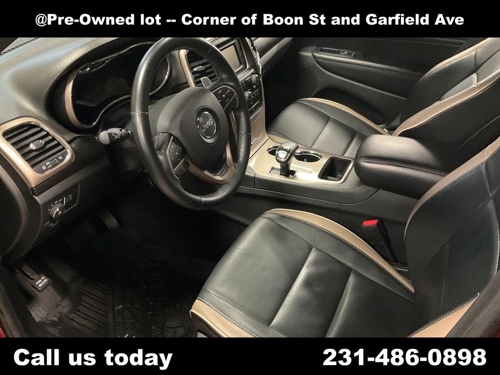 Used 2015 Red Jeep Laredo image 14