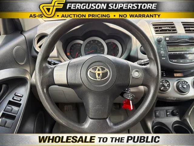 Used 2010 White Toyota Base image 10