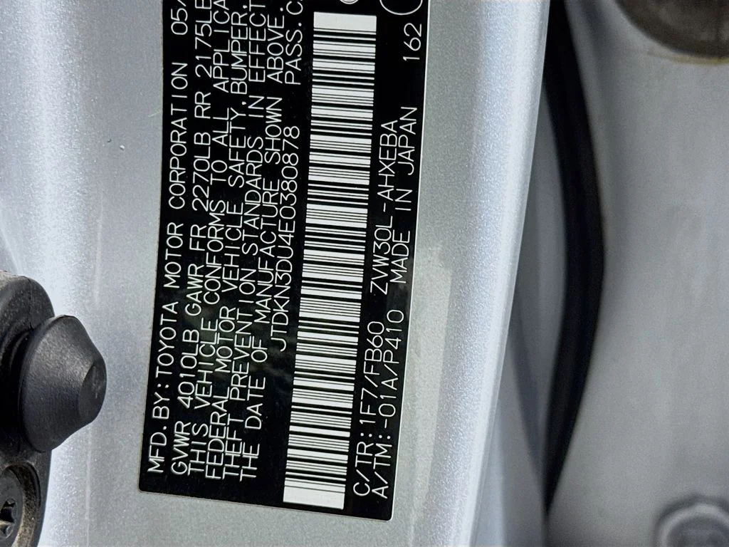 Used 2014 Classic Silver Metallic Toyota Three image 38