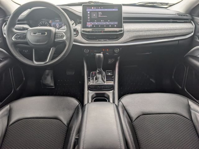 Used 2022 Blue Jeep Latitude image 24