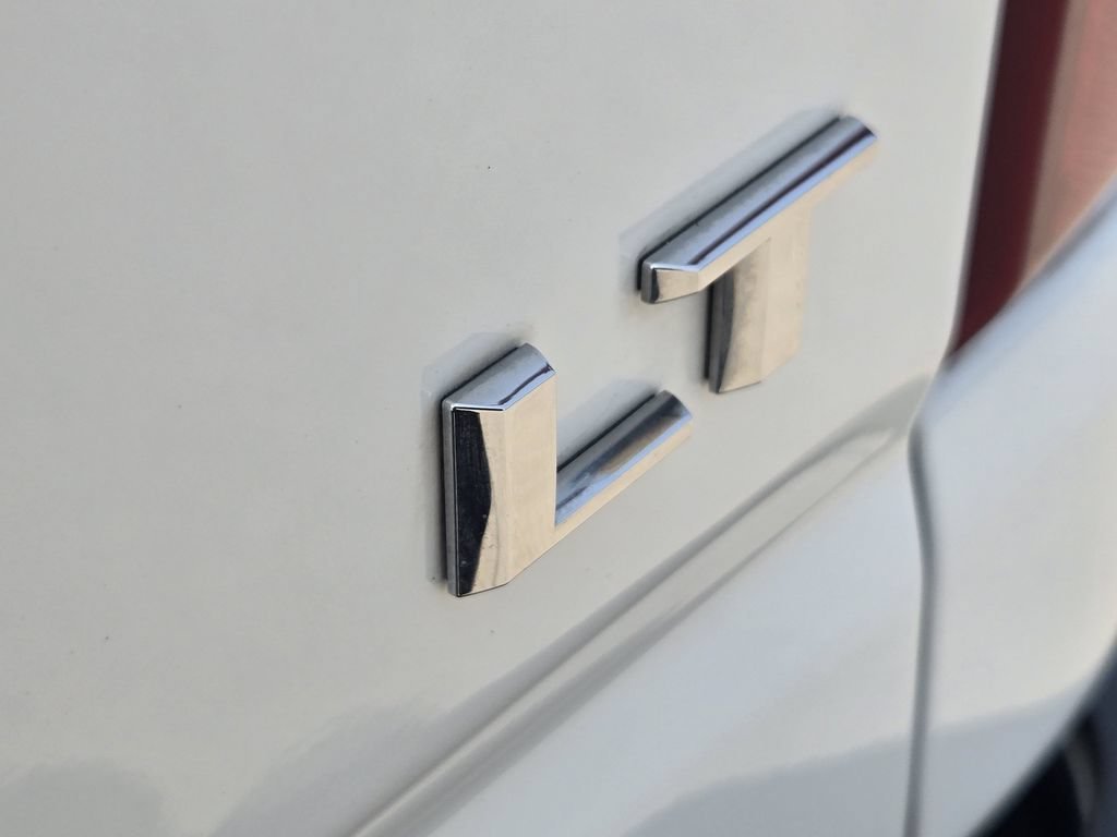 Certified Used 2022 SUMMIT WHITE Chevrolet LT image 12