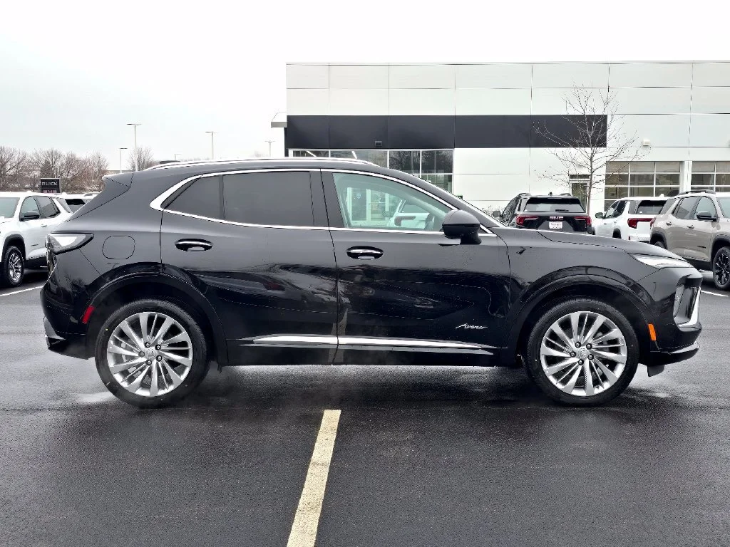 2026 Buick Envision Avenir - Photo 11