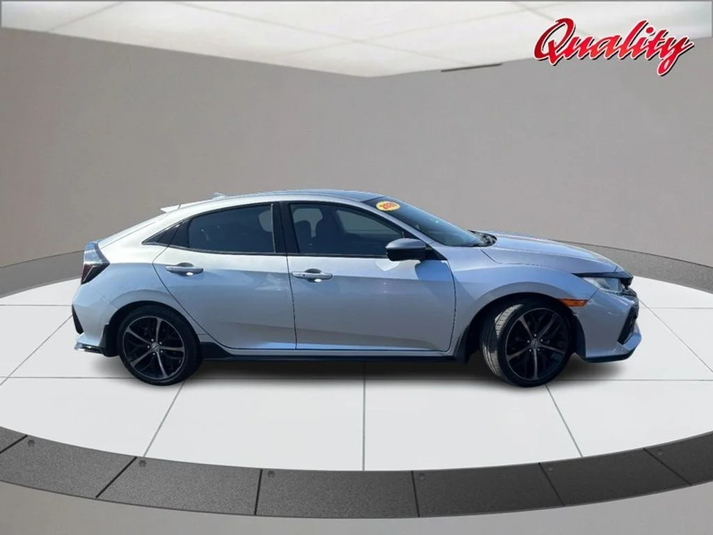 Used 2020 Honda Civic Hatchback Sport with VIN SHHFK7H48LU423305 for sale in Alton, IL