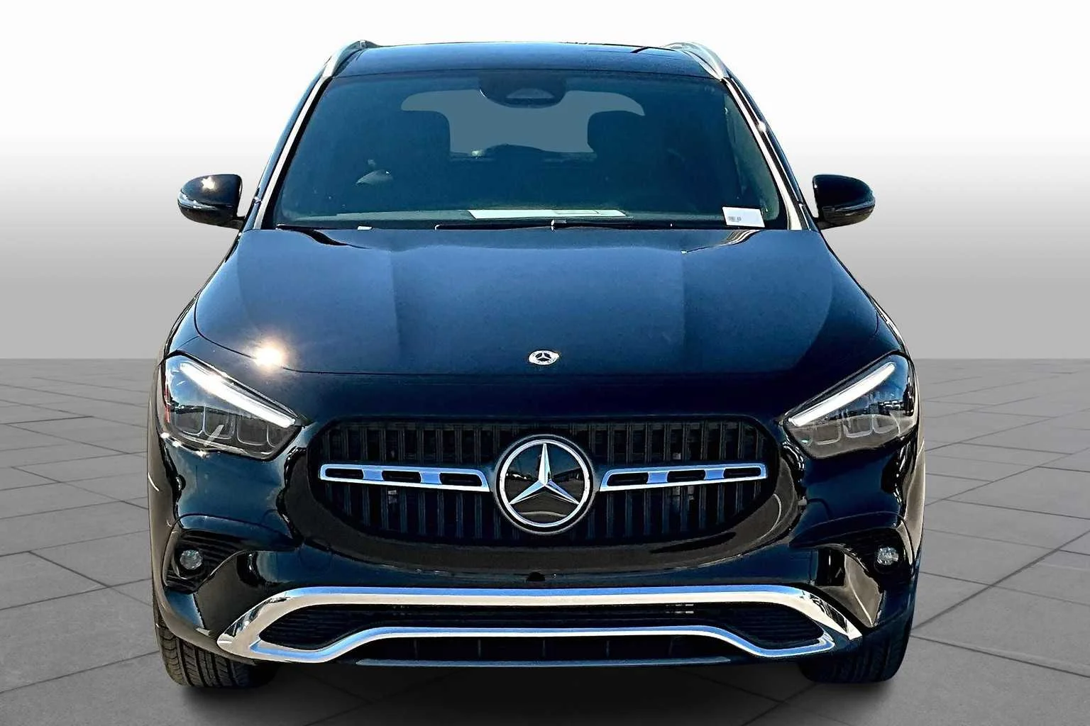 New 2026 Night Black Mercedes-Benz GLA 250 image 3