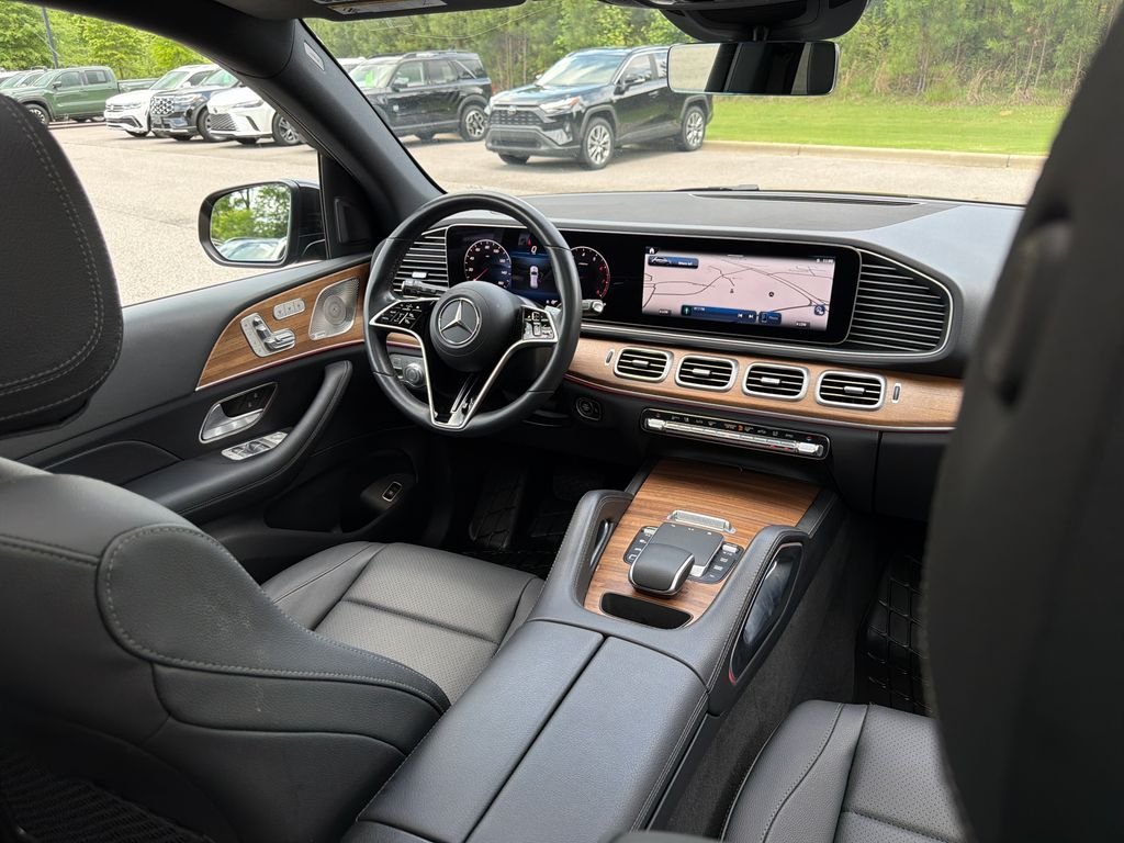 Certified Used 2025 Obsidian Black Metallic Mercedes-Benz GLE 450 image 36