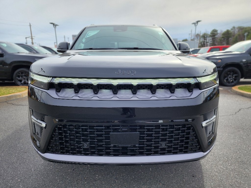 New 2026 High Gloss Black Exterior Paint Jeep Limited Altitude image 7