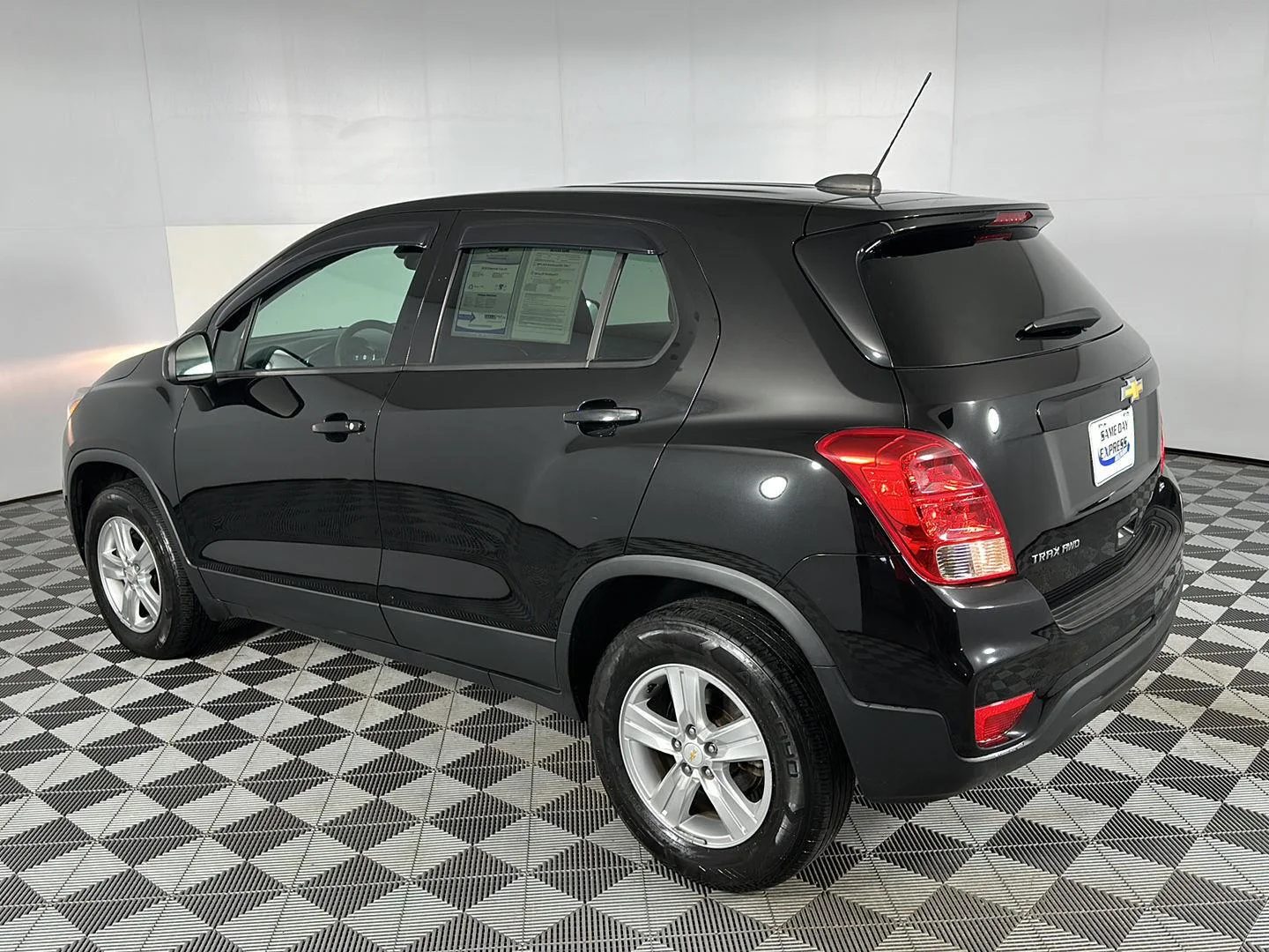 Used 2020 Mosaic Black Metallic Chevrolet LS image 4