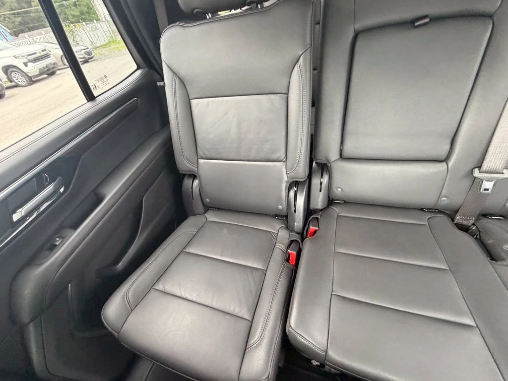 Used 2025 Summit White Chevrolet LT image 24