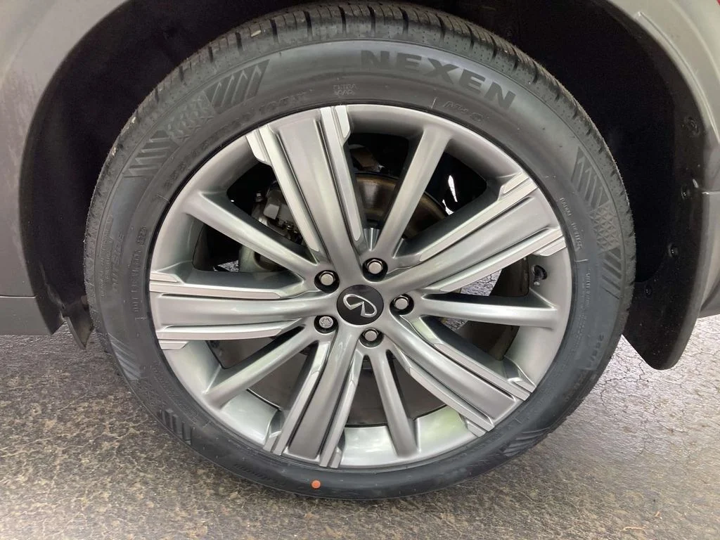 Used 2021 Red INFINITI Sensory image 7