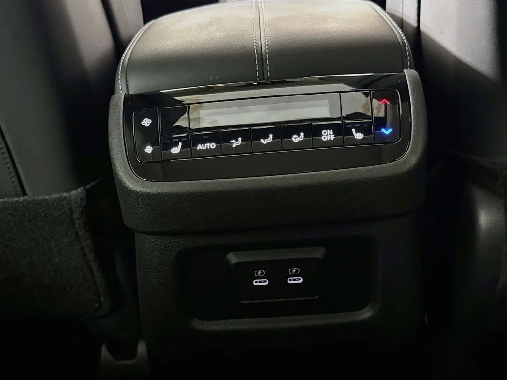 Certified Used 2026 Blue INFINITI LUXE image 34