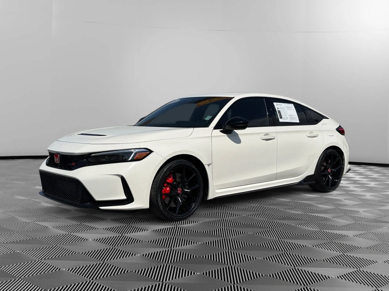 2023 Honda Civic Type-R's photo