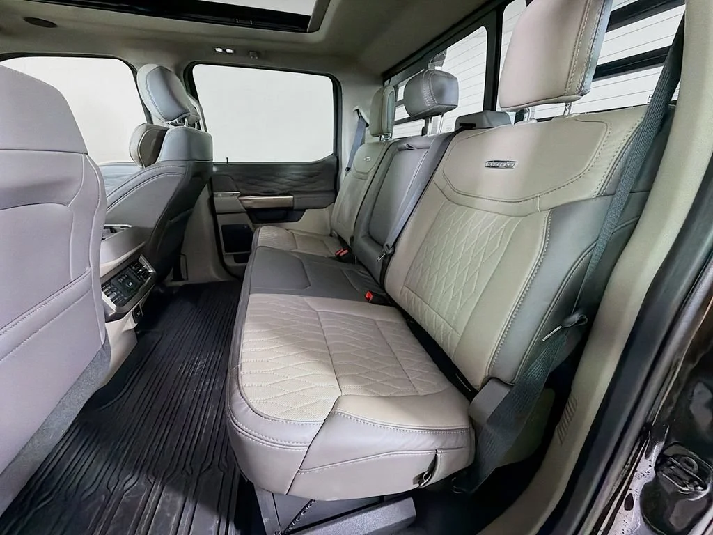Used 2025  Ford XL image 20