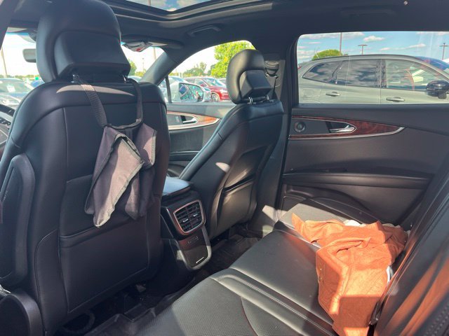 Used 2019 Silver Lincoln Reserve image 7