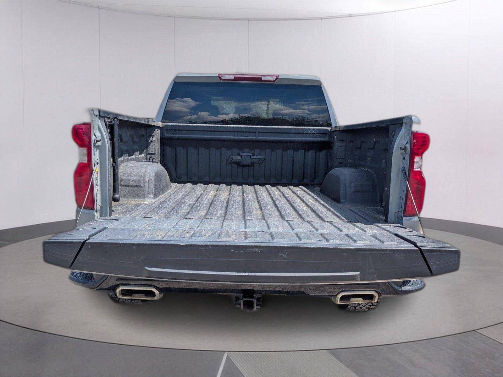 Used 2025 Slate Gray Metallic Chevrolet Custom Trail Boss image 5