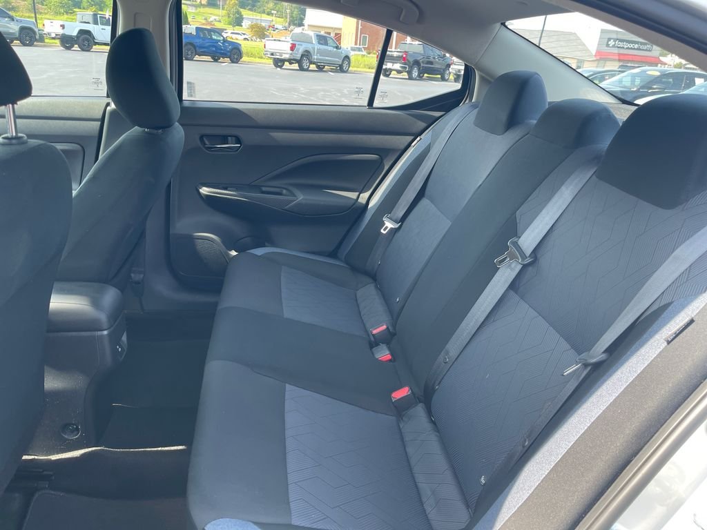 Used 2024 Silver Nissan 1.6 SV image 14