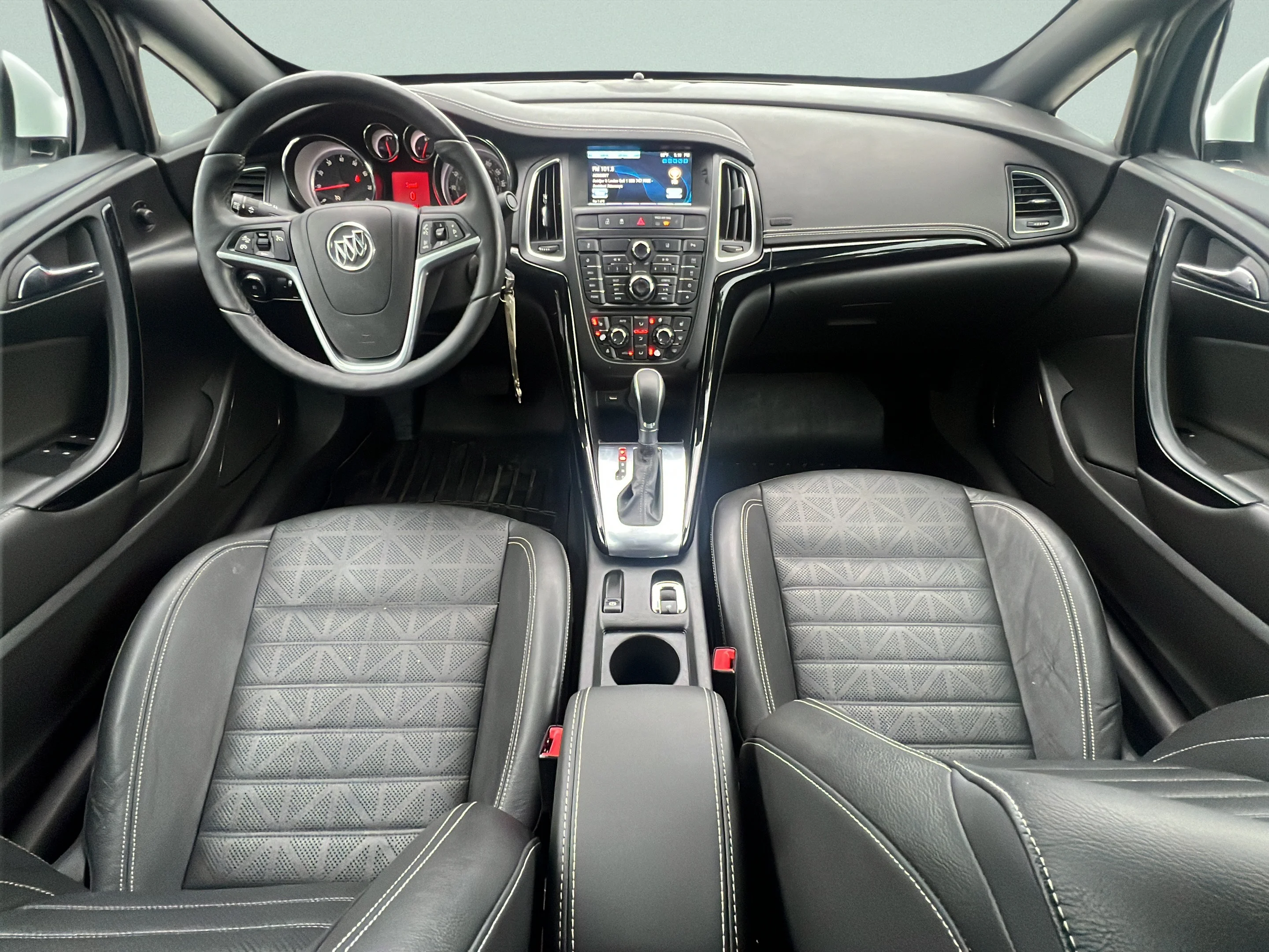 Used 2019 Summit White Buick Premium image 10