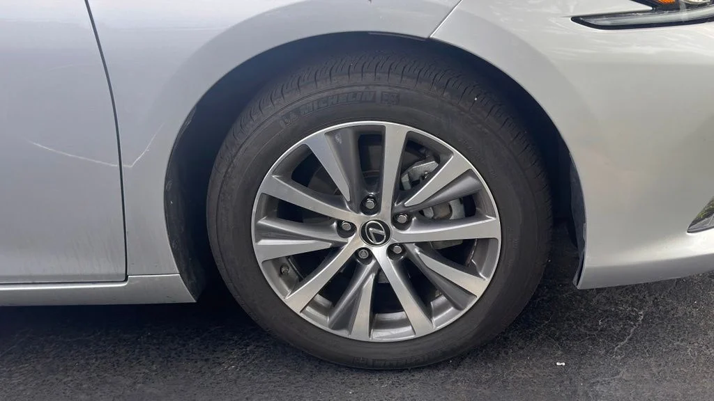 Used 2021 Silver Lexus 350 image 4