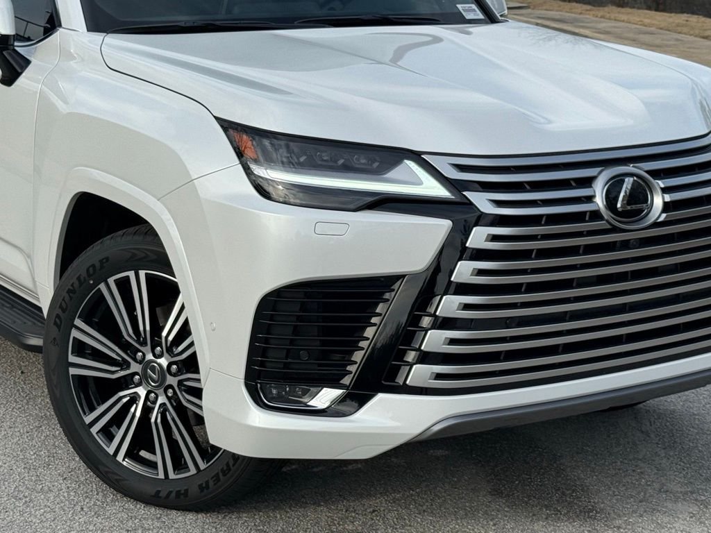 2026 Lexus LX 700h Luxury - Photo 6