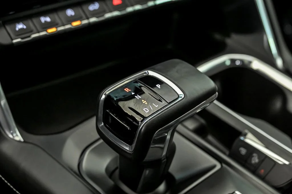 Used 2025 Sterling Metallic GMC Denali Ultimate image 25