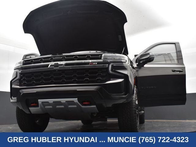 Used 2022 Black Chevrolet Z71 image 43