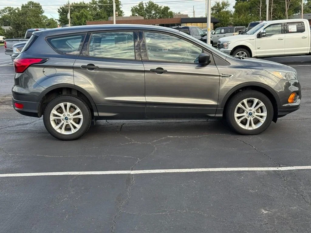 Used 2019 Ford Escape S with VIN 1FMCU0F75KUB01970 for sale in Waterloo, IL