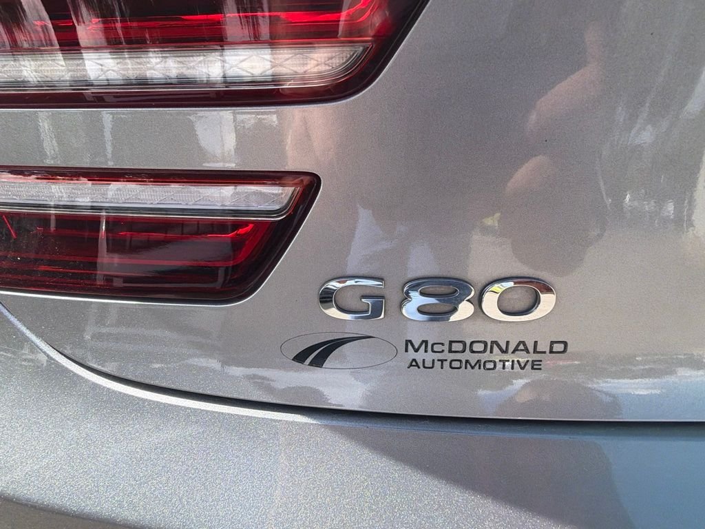Used 2022 Silver Genesis 2.5T image 8