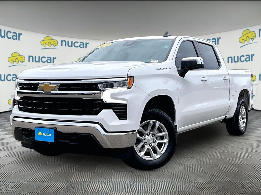 Used 2023 White Chevrolet LT image 3