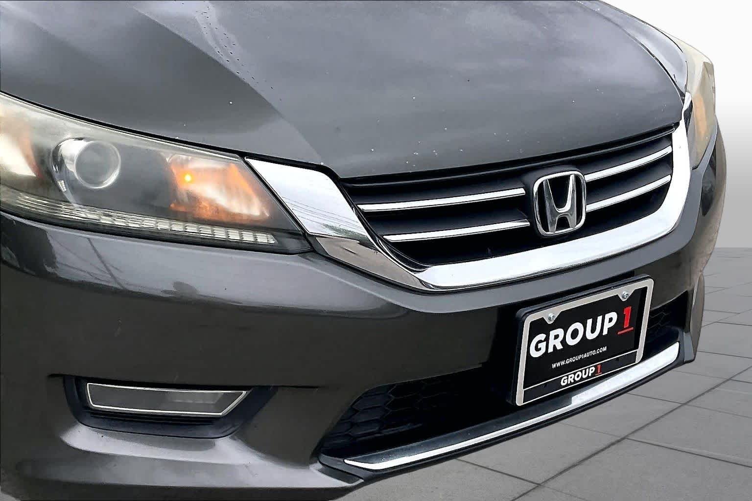 Used 2013 Hematite Metallic Honda Sport image 28