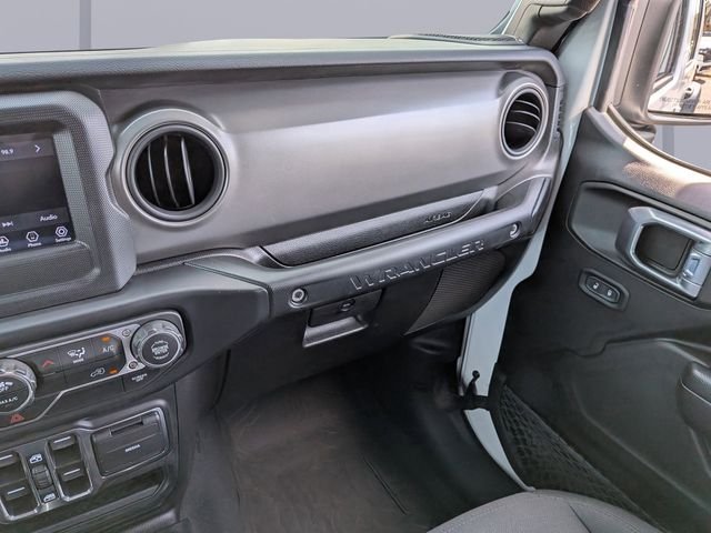 Used 2022 White Jeep Unlimited Sport S image 16